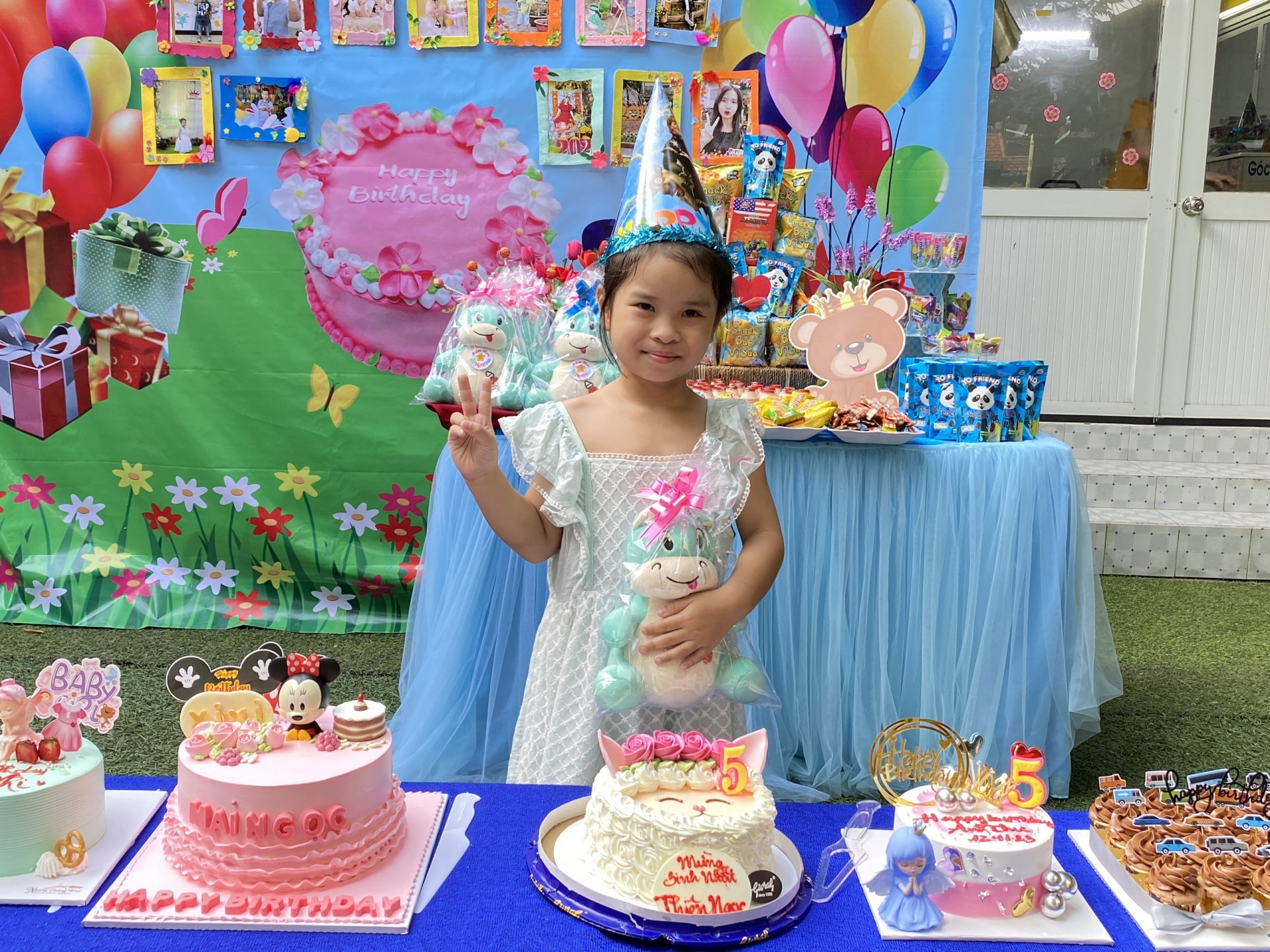 SINH NHẬT CÔ VÀ BÉ THÁNG 1,2/2023
