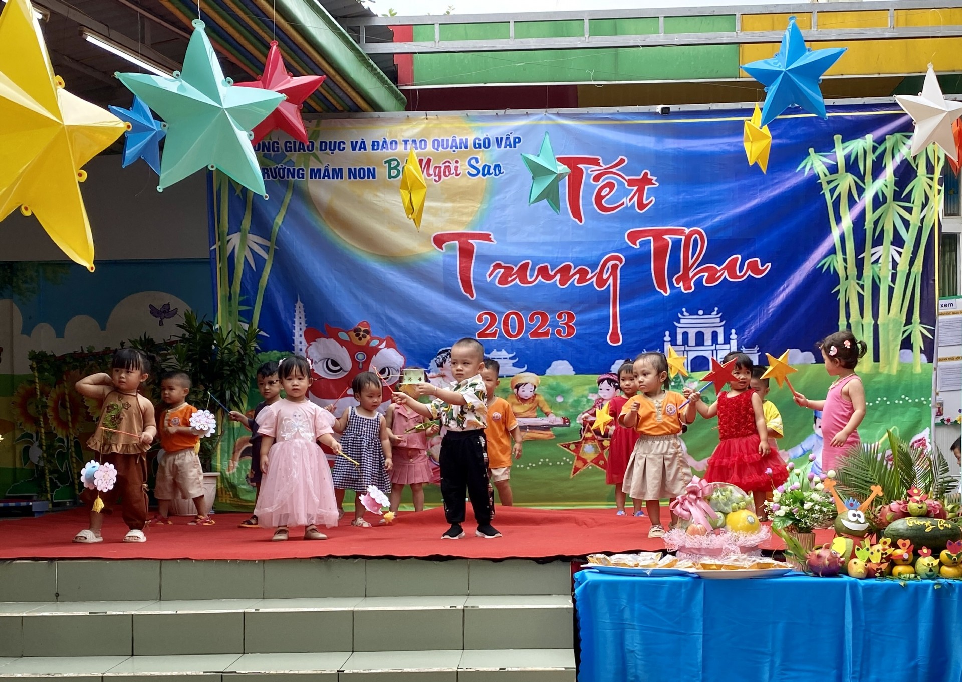 BÉ VUI TRUNG THU 2023