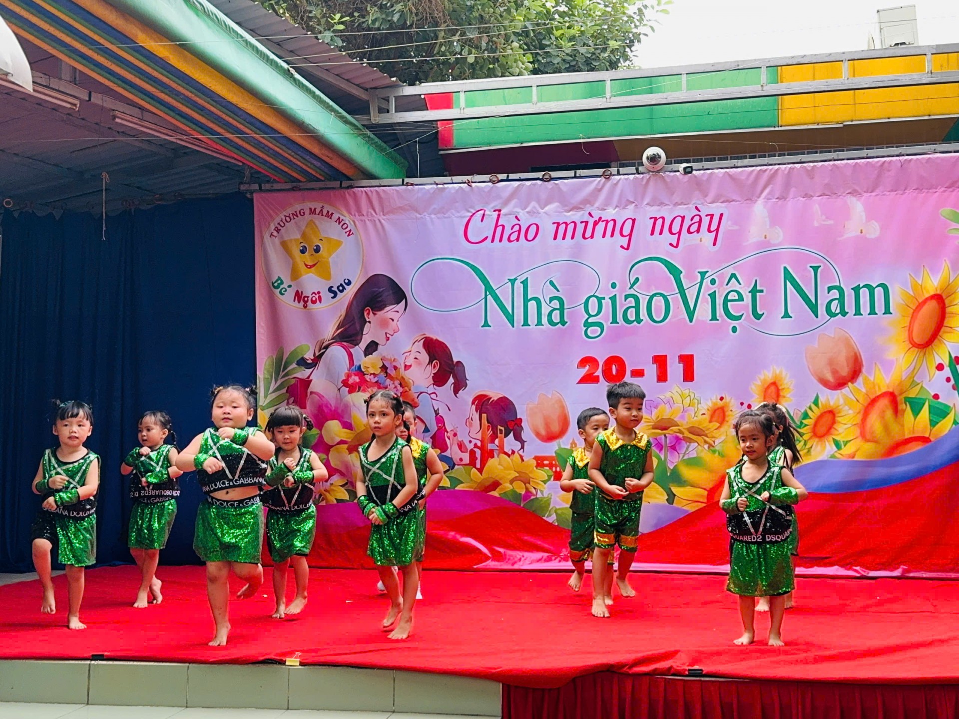 NGƯỜI THẦY ĐẦU TIÊN