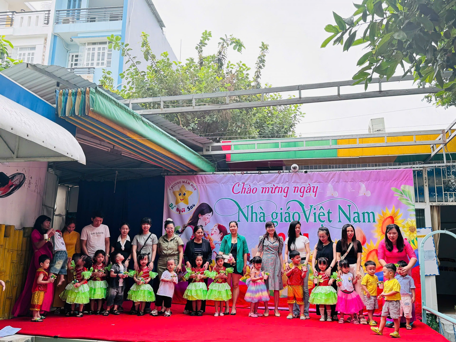 NGƯỜI THẦY ĐẦU TIÊN