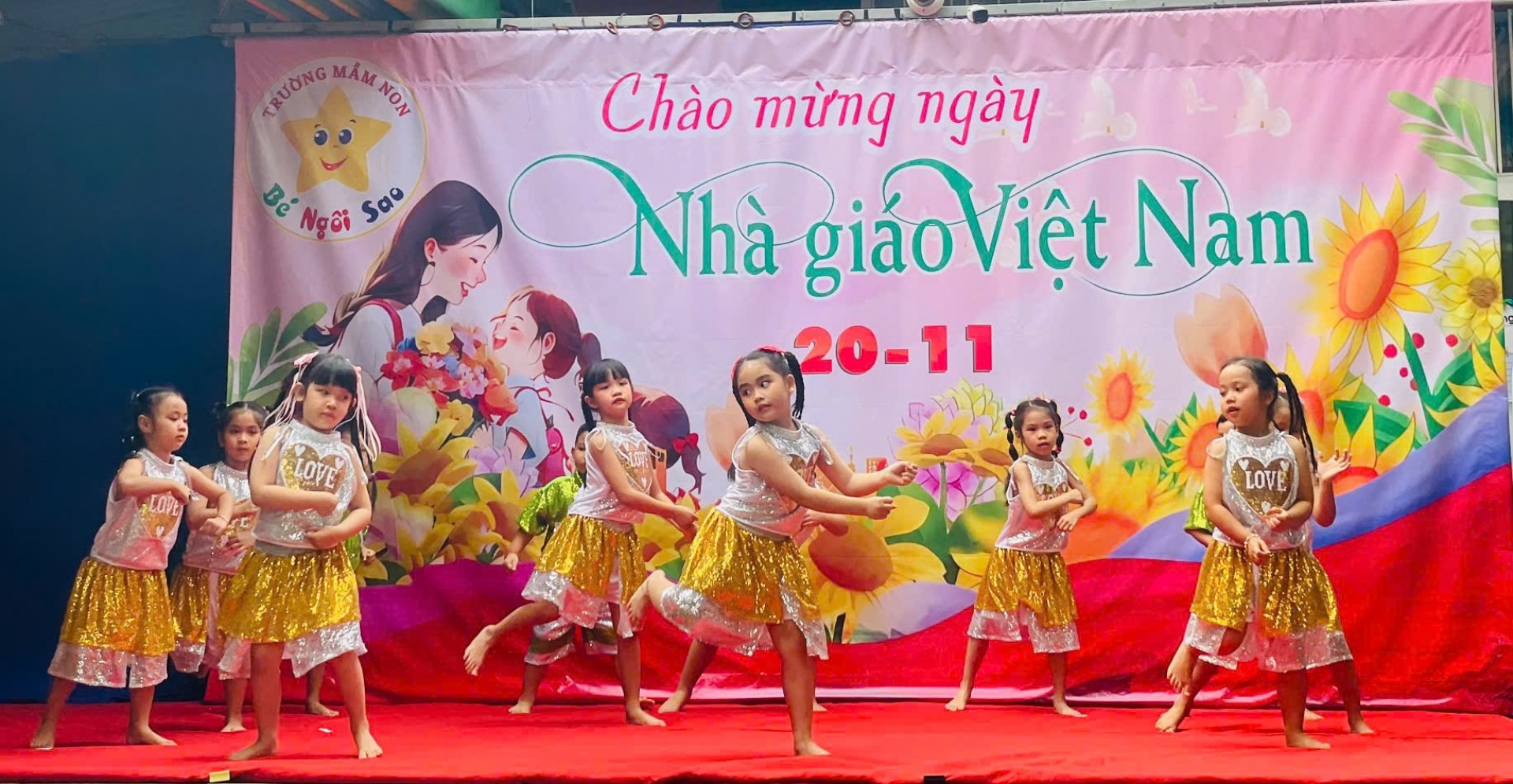 NGƯỜI THẦY ĐẦU TIÊN