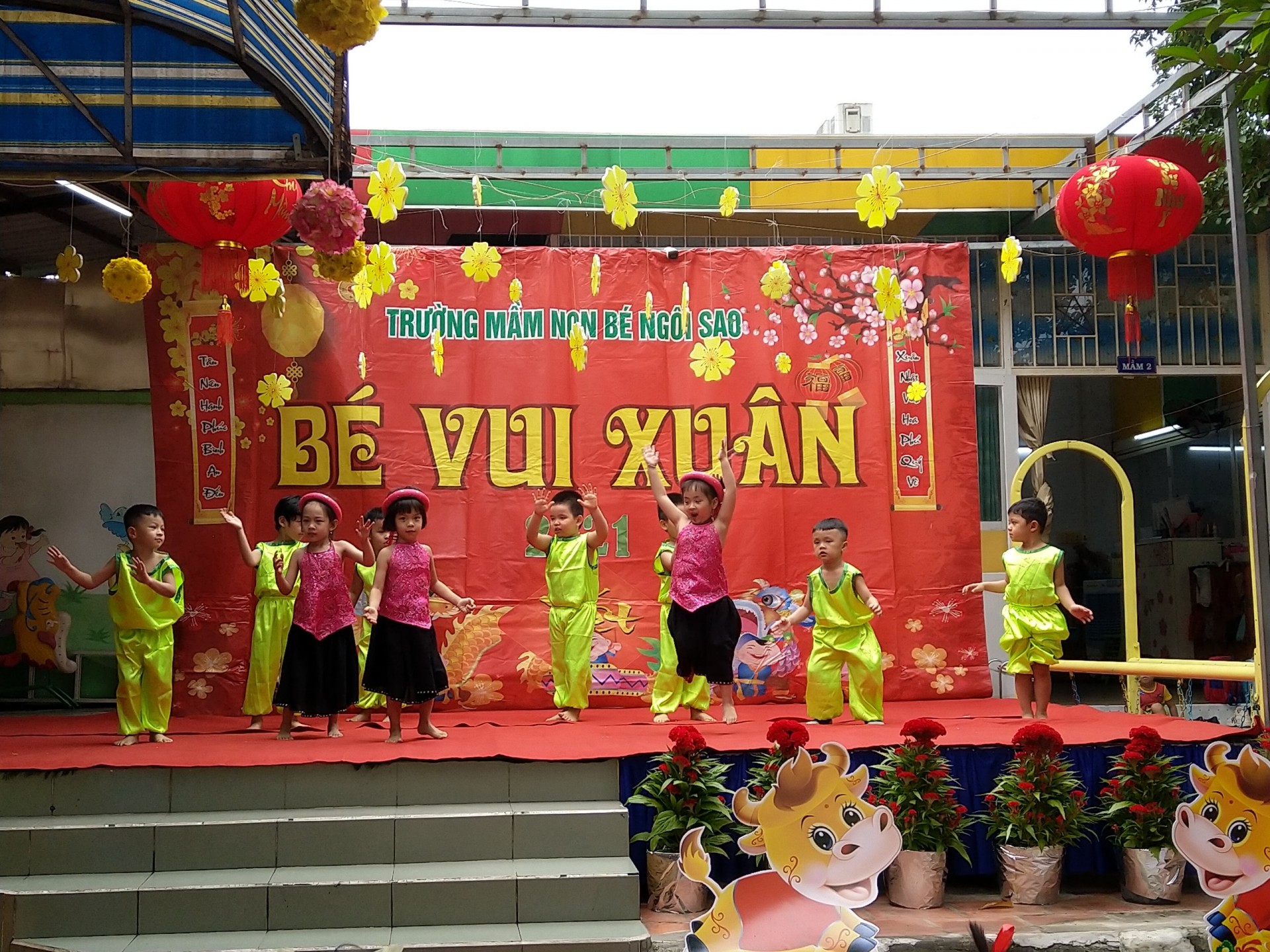 BÉ CHÀO XUÂN 2021