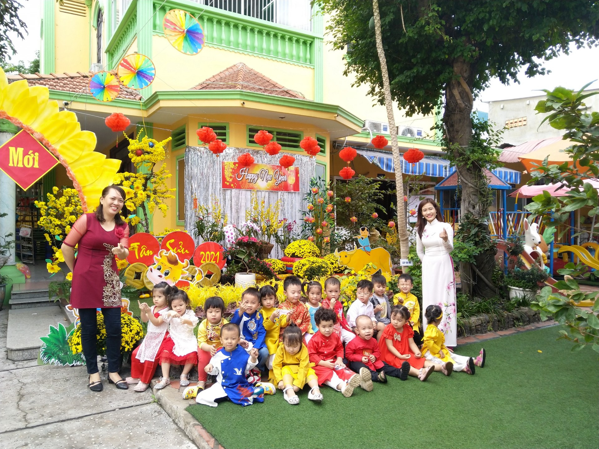 BÉ CHÀO XUÂN 2021