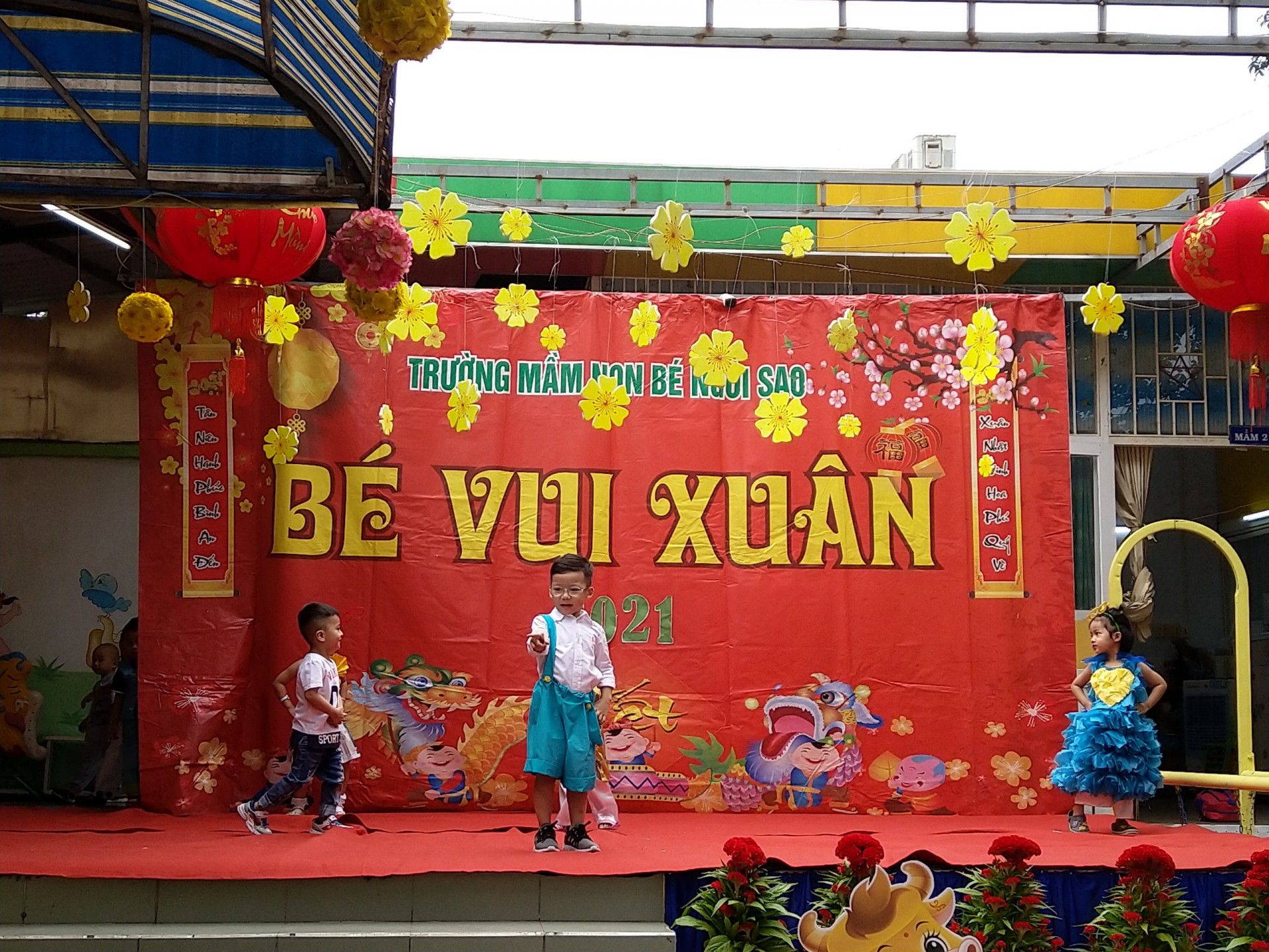 BÉ CHÀO XUÂN 2021