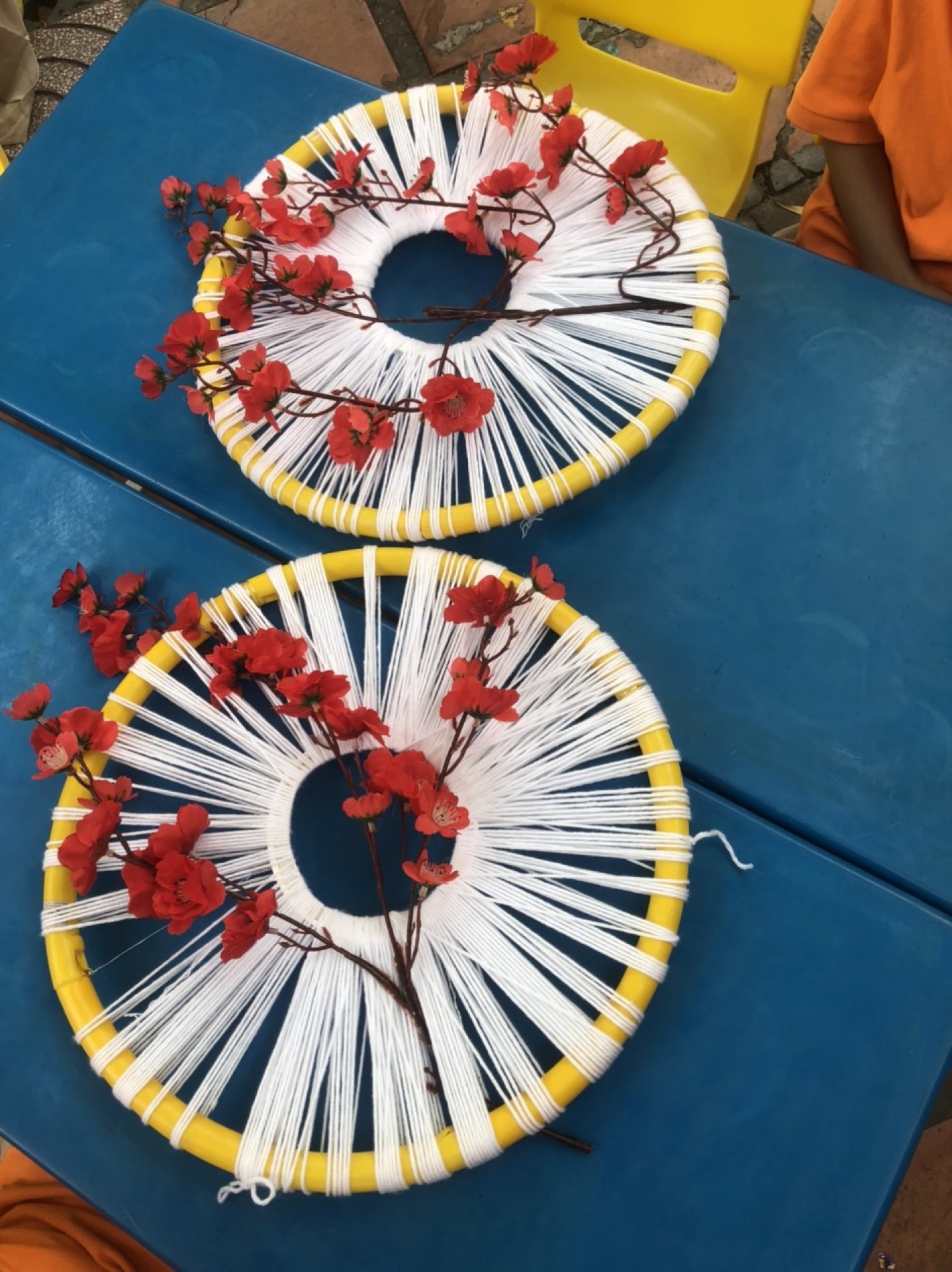 BÉ TRANG TRÍ TẾT 2023