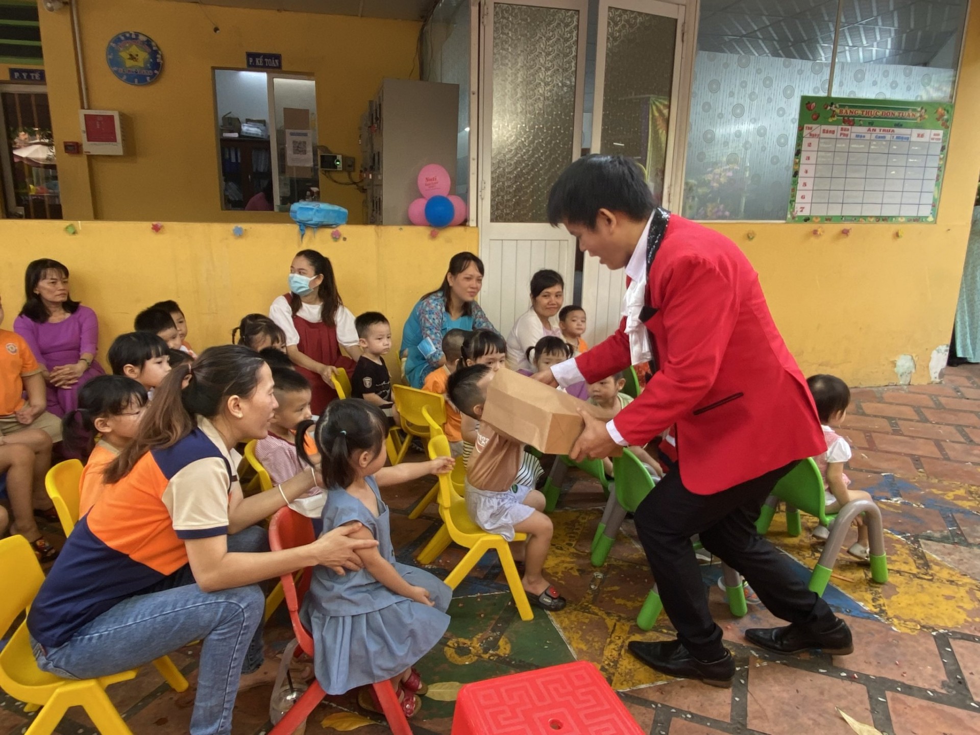 BÉ VUI ĐẾN TRƯỜNG 2022-2023