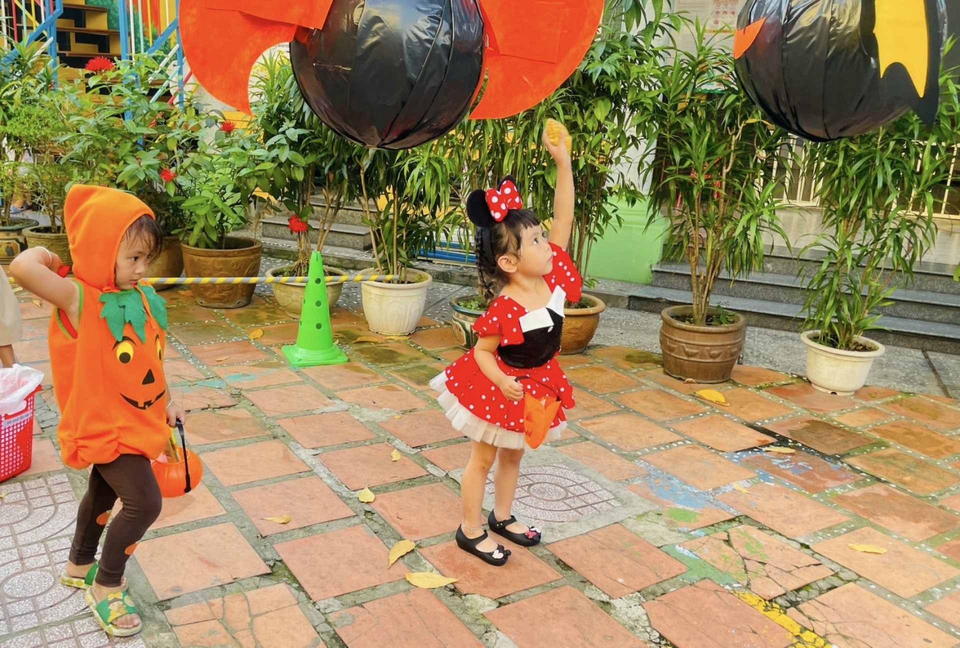 LỄ HỘI HÓA TRANG 2023