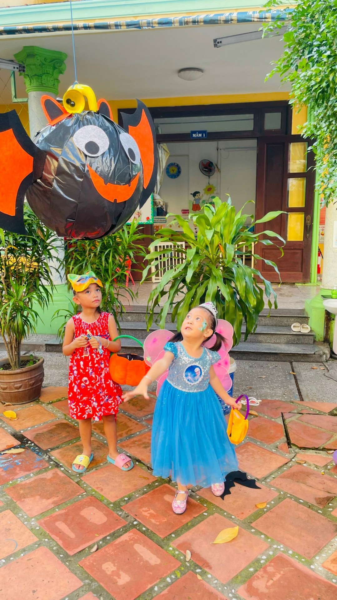 LỄ HỘI HÓA TRANG 2023