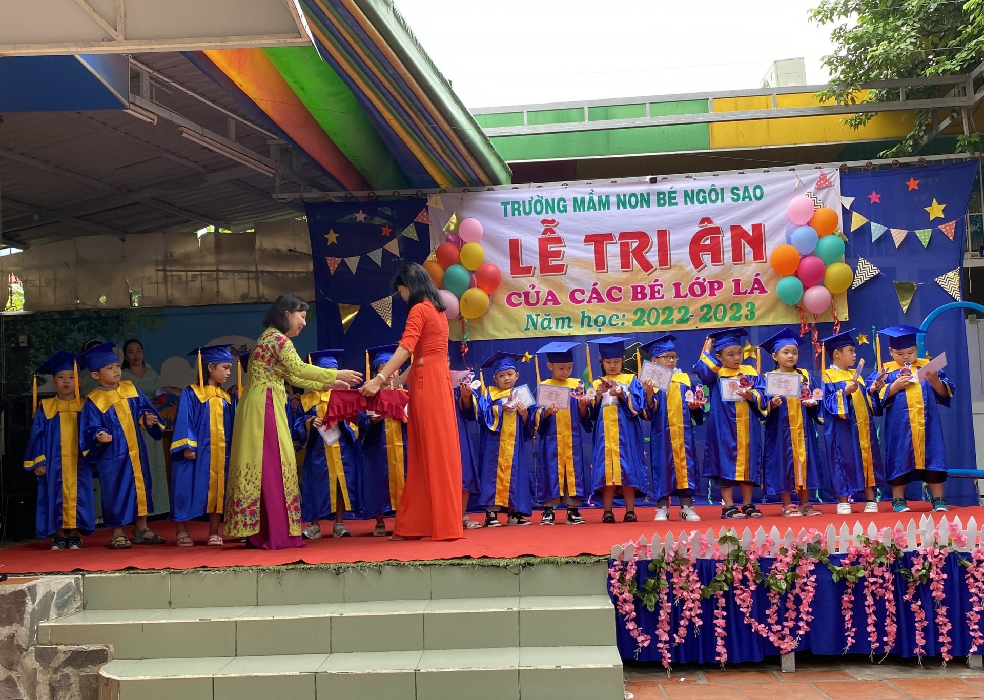 LỄ TRI ÂN CỦA CÁC BÉ LỚP LÁ NH - 2022 - 2023