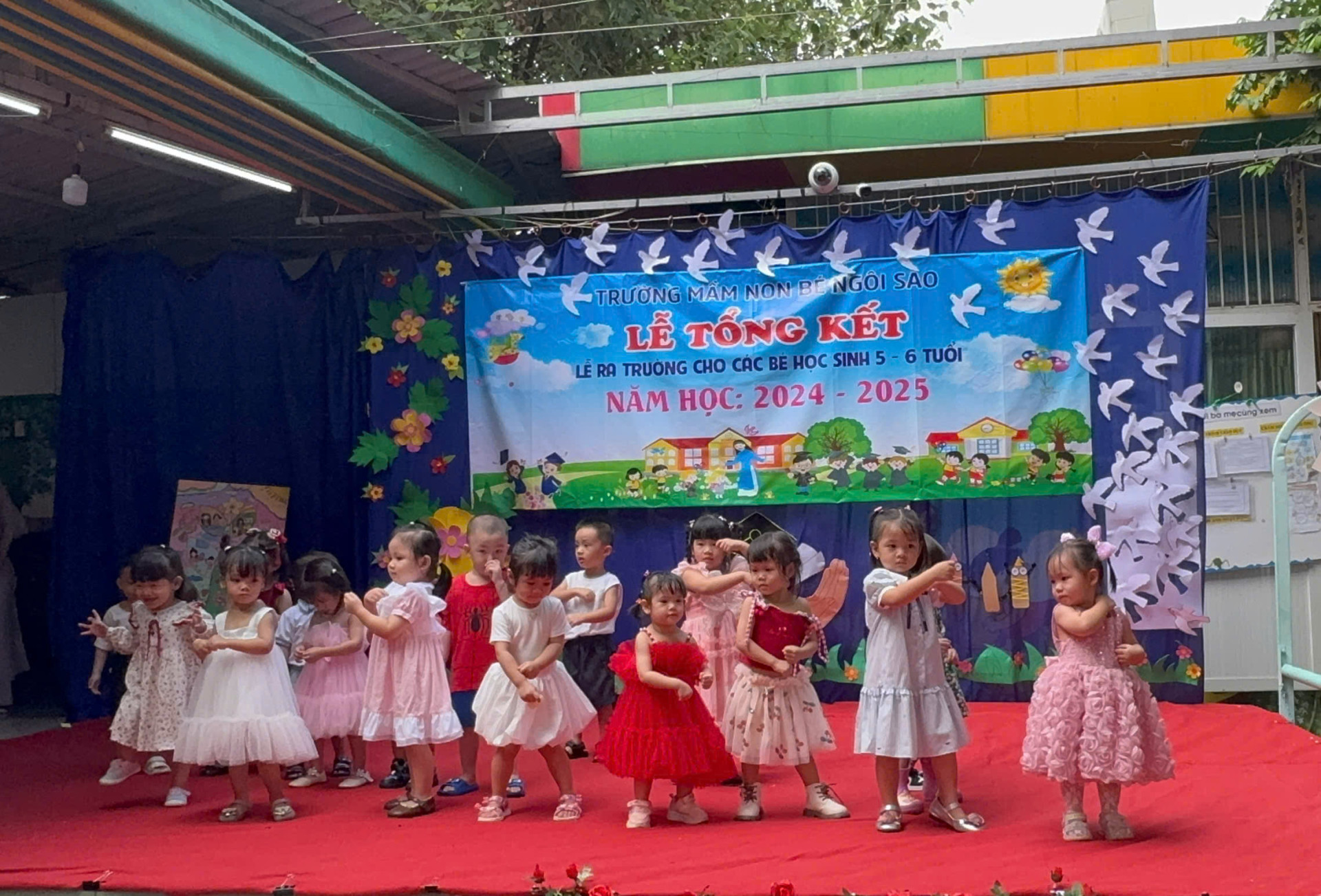 LỄ TỔNG KẾT VÀ TRI ÂN CỦA CÁC BÉ LỚP LÁ 2024-2025