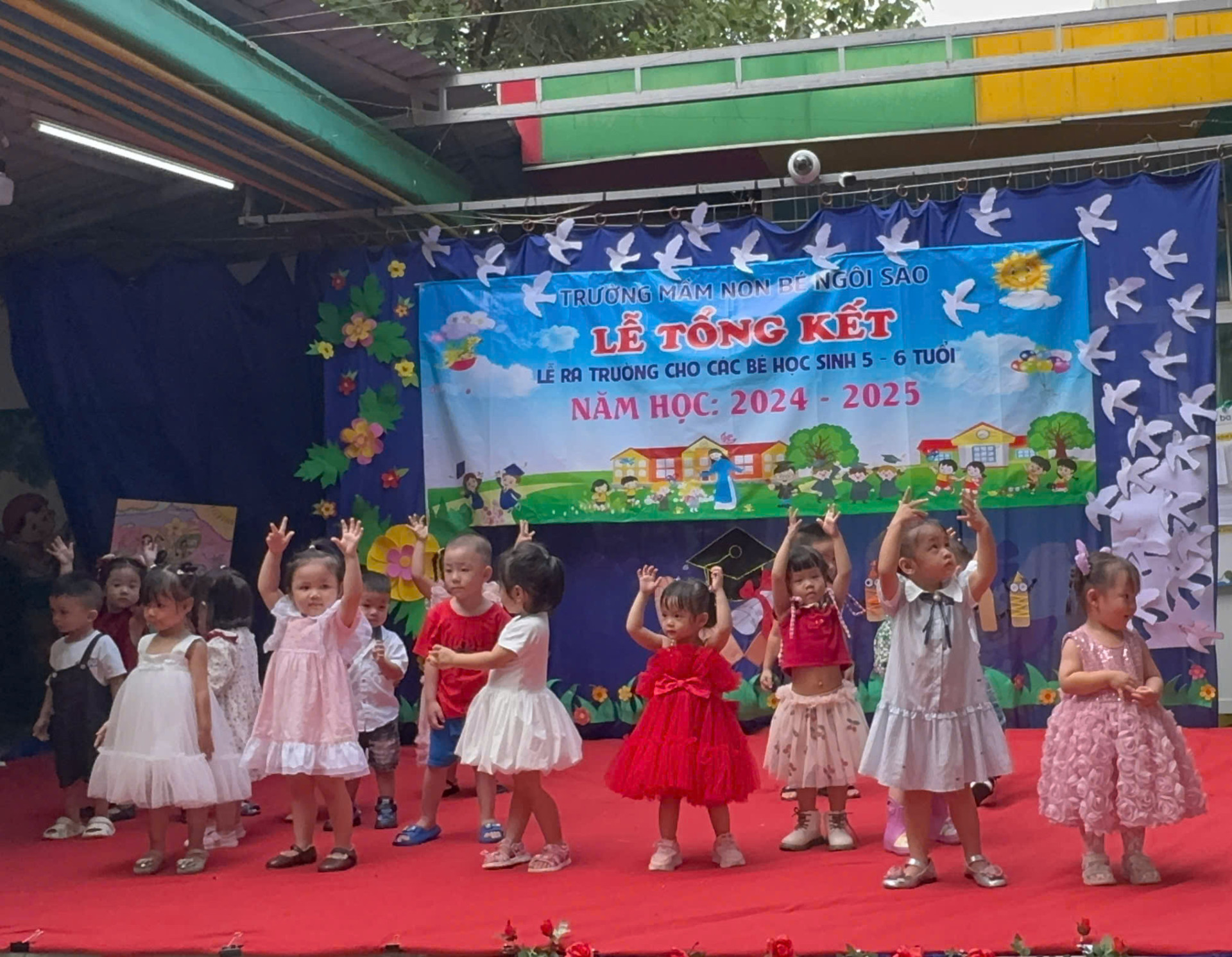 LỄ TỔNG KẾT VÀ TRI ÂN CỦA CÁC BÉ LỚP LÁ 2024-2025