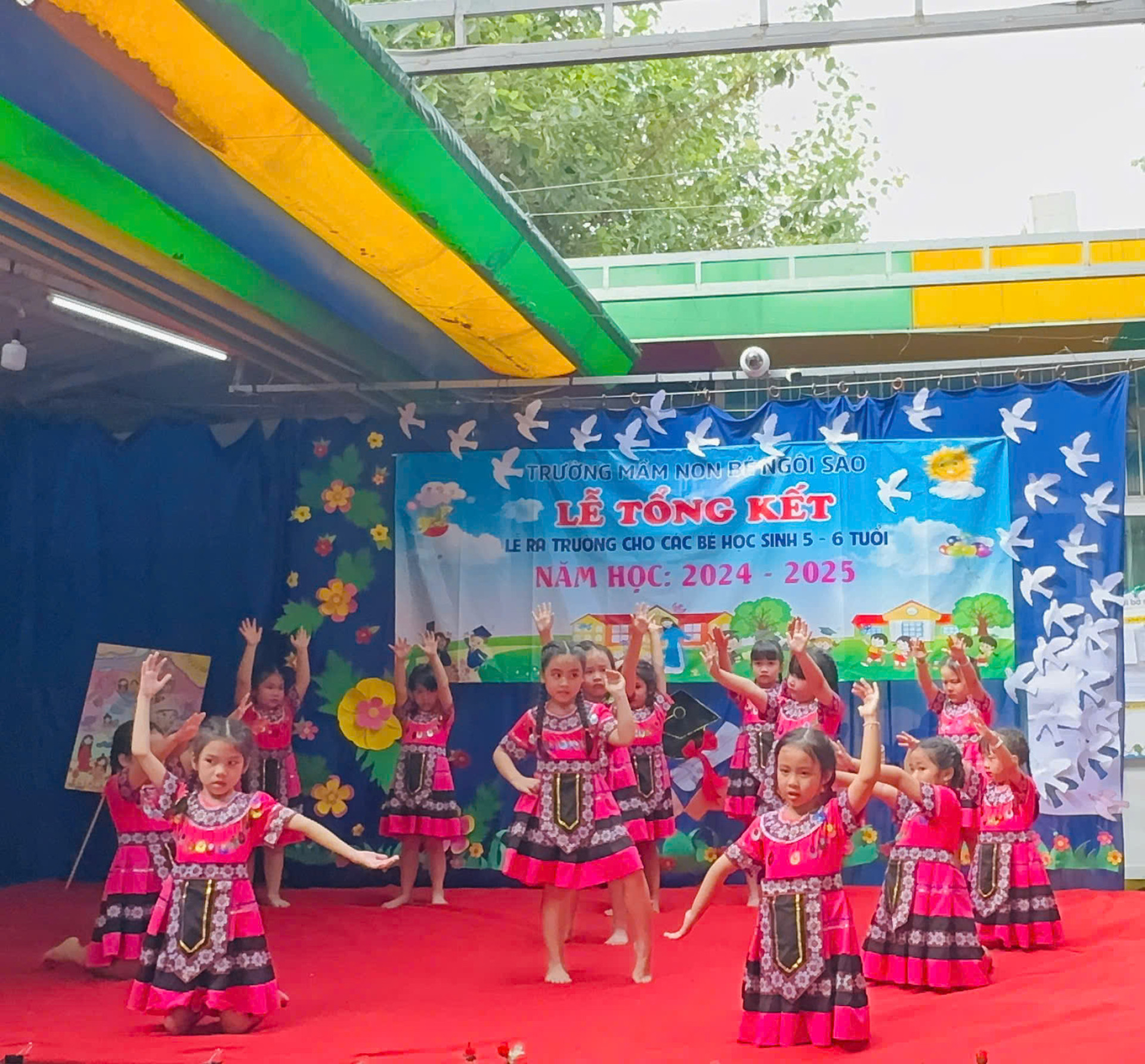 LỄ TỔNG KẾT VÀ TRI ÂN CỦA CÁC BÉ LỚP LÁ 2024-2025