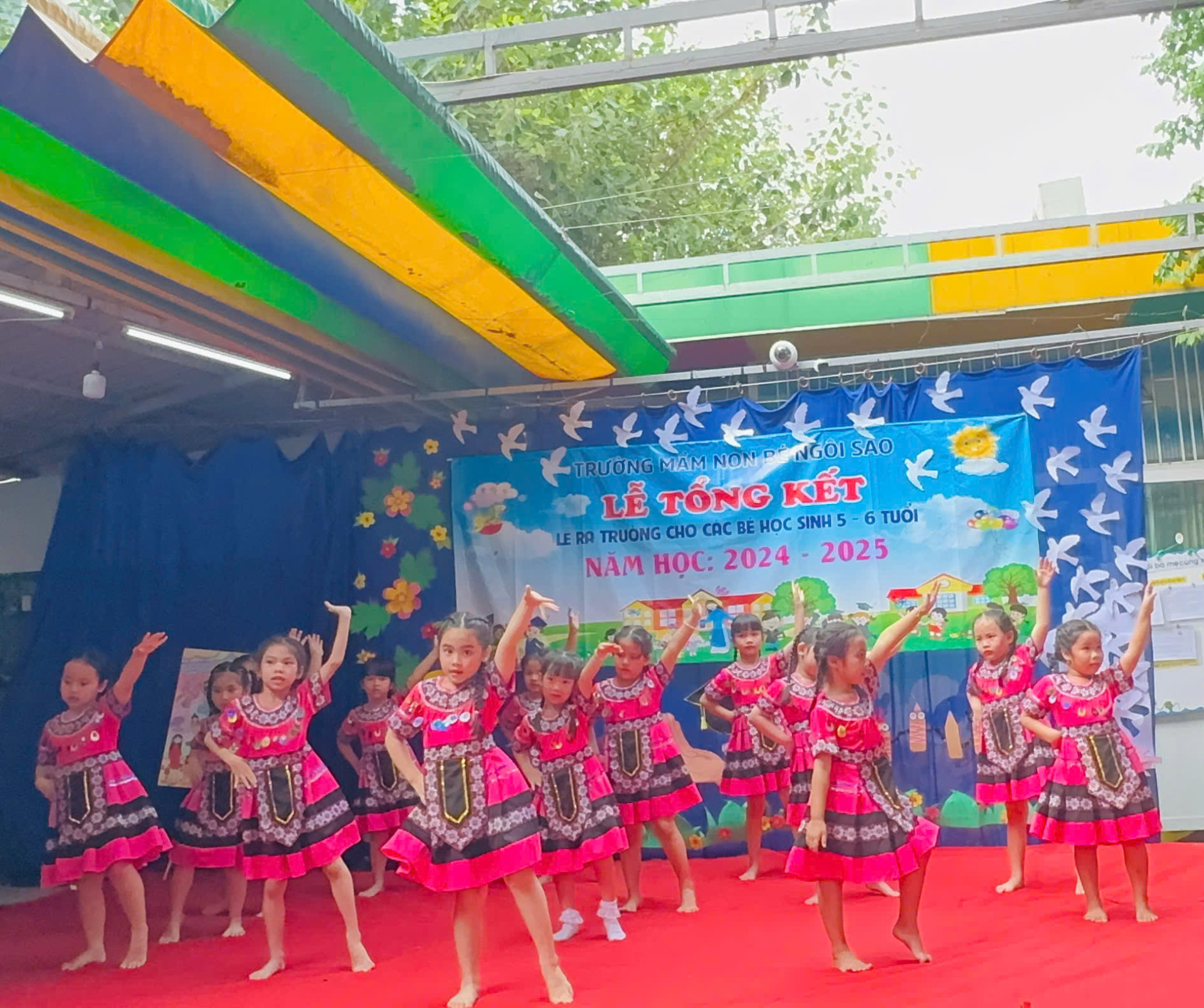 LỄ TỔNG KẾT VÀ TRI ÂN CỦA CÁC BÉ LỚP LÁ 2024-2025