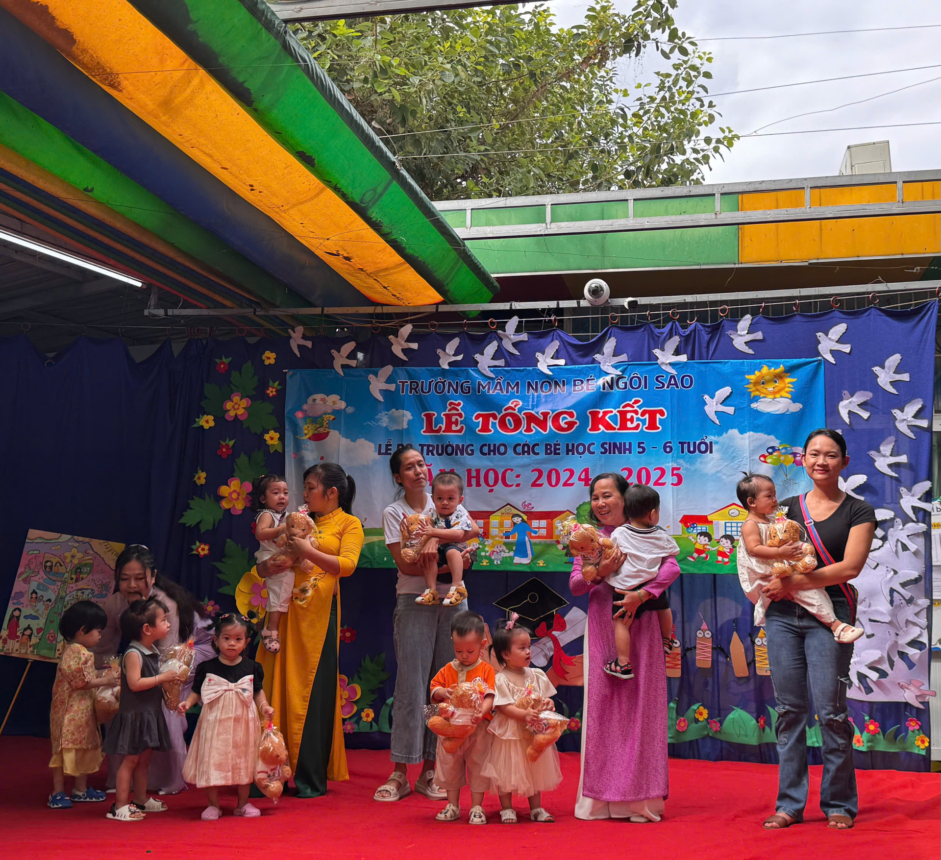 LỄ TỔNG KẾT VÀ TRI ÂN CỦA CÁC BÉ LỚP LÁ 2024-2025